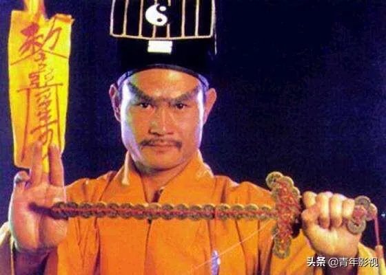 为什么影视剧里的僵尸很多都是清朝人的形象?