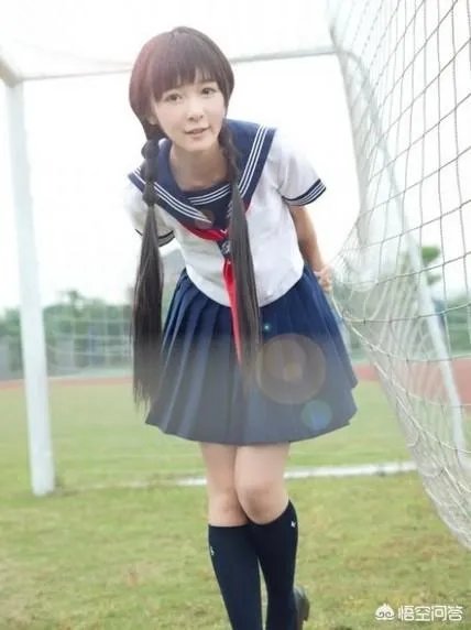 哪个女明星穿校服最好看?