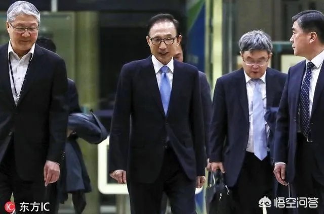韩检方近日的举动,表达朴槿惠给李明博“腾地”的意思吗?