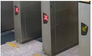 老汉怒砸地铁闸口事件后续结果是什么?