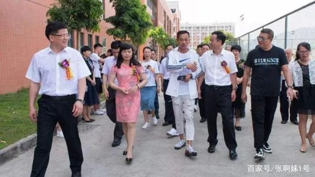 被称年轻版何鸿燊,20岁赚几千万搞派对花几百万,他是谁?