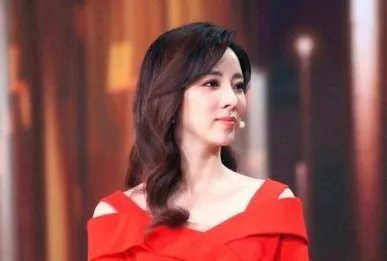 被“嫁”60岁老头后,李思思落泪数次,为什么?