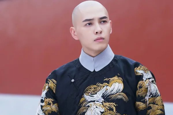 洪尧称懒得理疑似回应与吴谨言恋情,为何他俩会传绯闻?