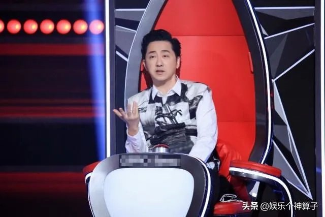 如何看待《中国好声音》金曲奖歌手纪晓君,无导师转身惨遭淘汰?