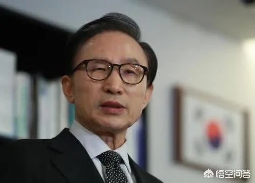 韩检方近日的举动,表达朴槿惠给李明博“腾地”的意思吗?