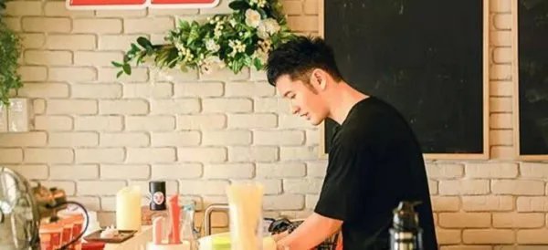 黄晓明的“明学”是什么梗？
