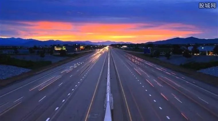中国首条超级公路即将开通 中国首条超级公路限速多少