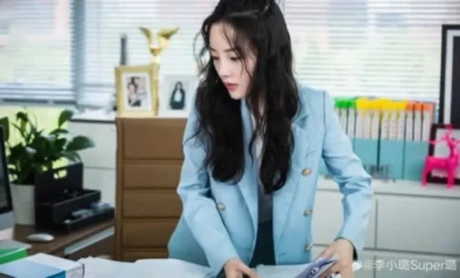 李小璐关注薛之谦怎么回事：原因详情是什么？