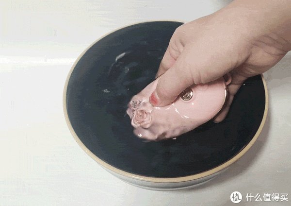 能震会吸，极速狂飙，这谁顶得住？姑娘们！轻喃 0号吮吸按摩器，是最了解我们身体的“知音”