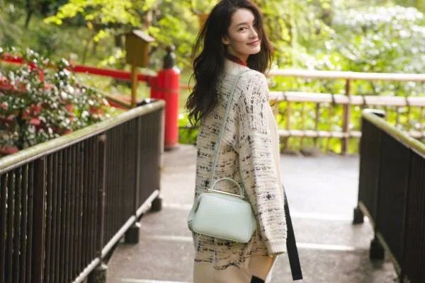 “绯闻绝缘体”,李沁在娱乐圈是如何做到这样难得一见的?