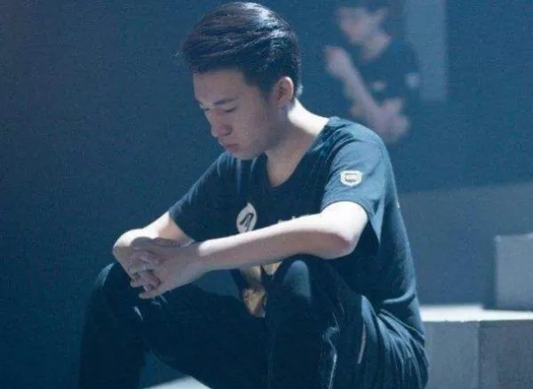 rng战队百度百科中的李元浩有什么事迹?