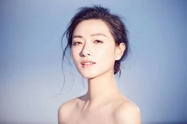 万茜经纪人发长文回应争议,从《浪姐》爆火到如今翻车,她都经历了什么?