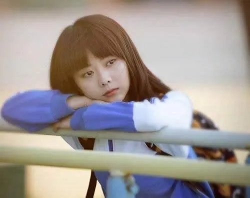 哪个女明星穿校服最好看?