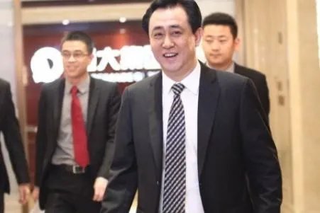 恒大发公告问责惩处6名投资管理人员,他们是否已经归还提前赎回的款项?