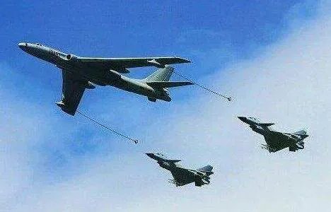 中国空军绕岛飞行振奋人心,近期内中国空军共有多少
