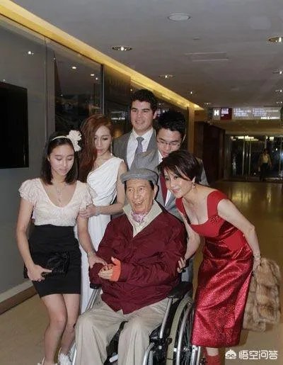 何猷君何超莲互相取关,为何遭疑正式“开撕”,你怎么看此事?