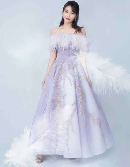 刘涛香芋紫羽毛裙怎么回事:刘涛淑女风气质完美展现