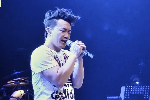 梁汉文十大经典歌曲排行榜:《七友》上榜,第二让人难忘