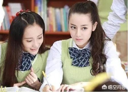 哪个女明星穿校服最好看?