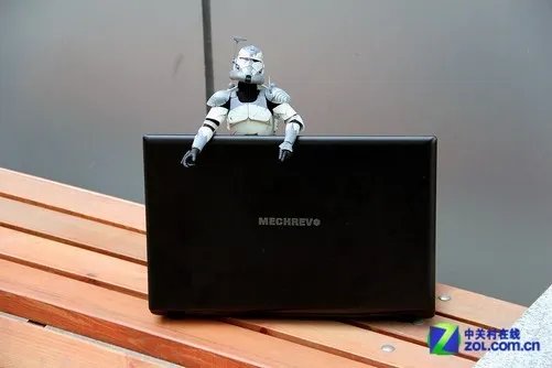 GTX860M独显配固态 机械革命MR X5评测