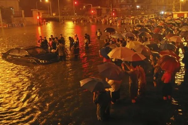 北京山区景区全部关闭,暴雨天气的影响有多大?