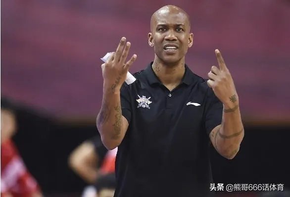 孙悦轮休,北控4分险胜广州,福格准四双,如何评价?