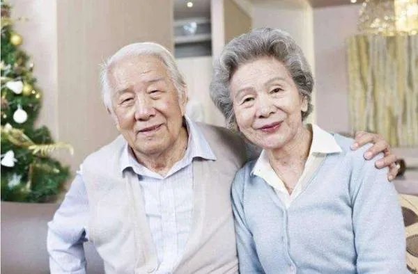 中国人均寿命从35提至77岁,未来我国人均寿命还会提高吗?