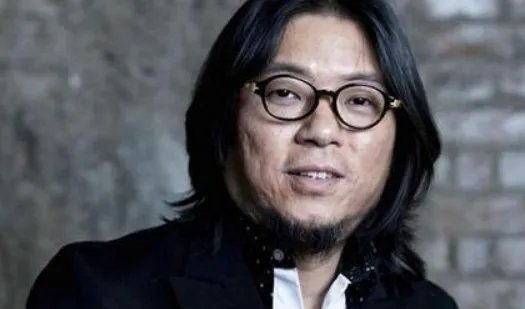 高晓松低调卸任阿里巴巴音乐董事，当事人对此有何表示？