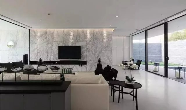 只有极简风才能hold住的豪品别墅，既美又有品！