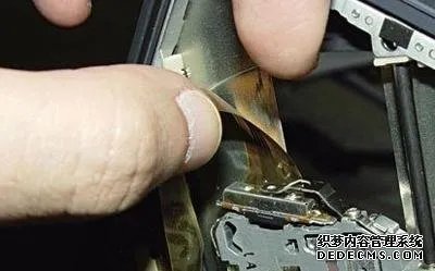 光驱读不出光盘怎么办（光驱不能正常读盘的应对方法）