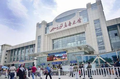 乌鲁木齐调整小区防控政策,新政策是什么?