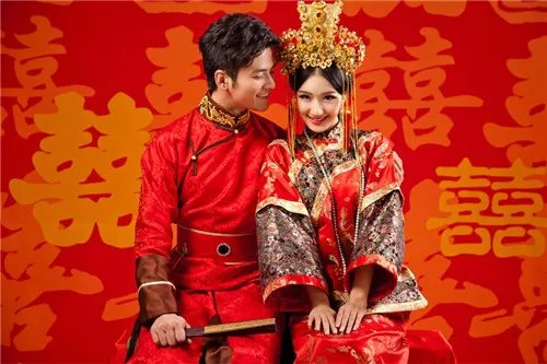 中国新娘婚纱照欣赏 2017中国新娘发型盘点