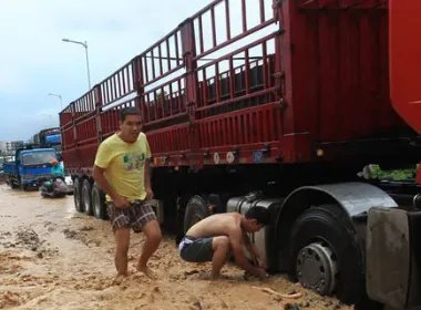 中央气象台发布台风红色预警,哪些地区需要做好防范?