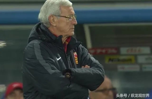 韦世豪为国足闪电破门,却被换下,里皮葫芦里卖的是什么药?