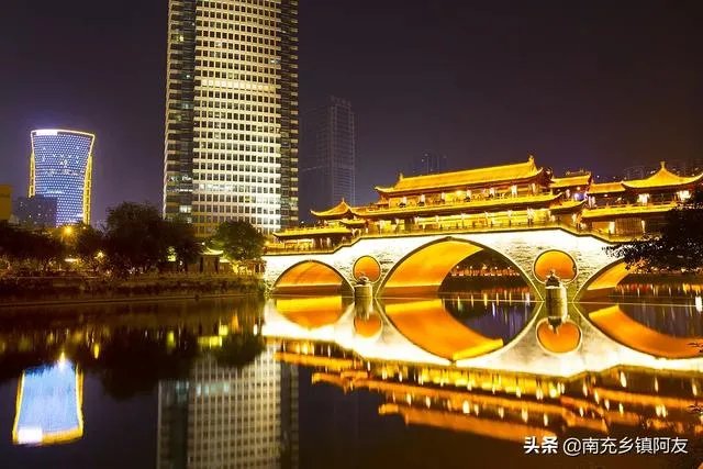 热搜上说沈阳和成都同时发生巨响,到底怎么回事?