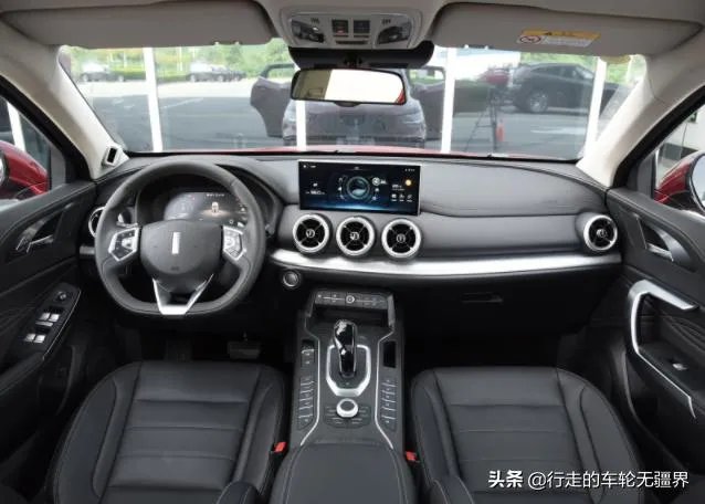 10万买什么车,内饰要好看?