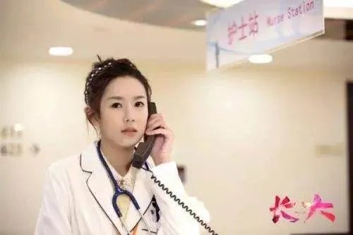 样貌气质都很出色的影视女演员张子萱,她都有哪些作品,为什么火不起来?
