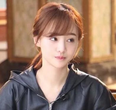 哪个女明星穿校服最好看?