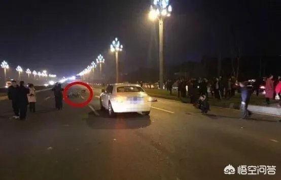 成都一劳斯莱斯撞死2名路人,检测暂未发现司机酒驾,对此你怎么看?