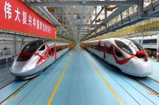中国高铁复兴号今天首发,复兴号和谐号有什么区别?