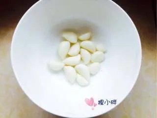 蒸槐花