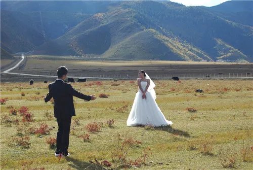丽江旅行婚纱摄影推荐 丽江订婚纱照流程