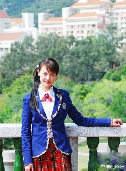 哪个女明星穿校服最好看?