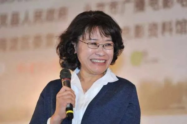 张海迪爱人王佐良出生日期?