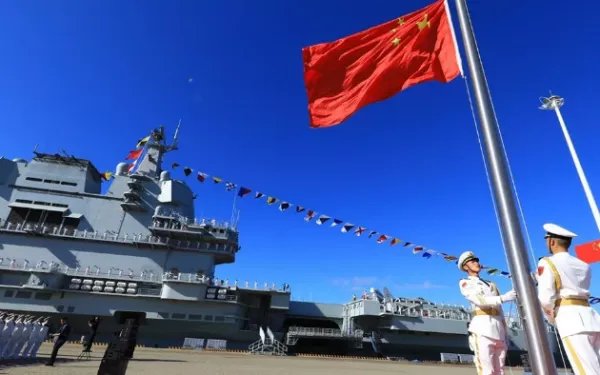 在罗阳去世八周年之际,我们应该明白和学习他的什么精神?