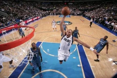 “骇客”马里昂的怪异投篮姿势是如何在NBA里立足的?