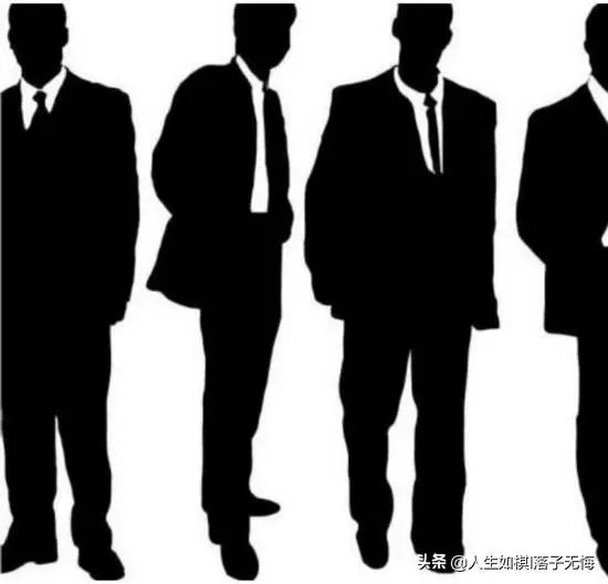 如果想要进高盛这类的知名投行，本科必须是清北复交吗？需要学什么专业？