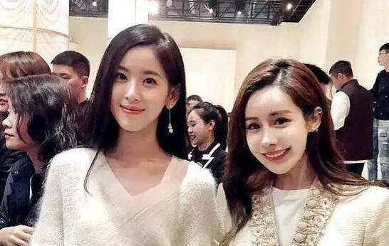 刘强东作为商业大佬身边不缺美女,为什么看上了章泽天呢?