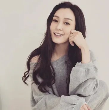 张韶涵新歌疑似回应范玮琪，这俩“姐妹”感情比电视剧还精彩，怎么回事？