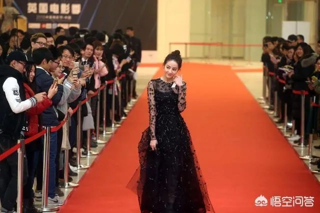 中国某十八线网红再蹭红毯;网友: 戛纳红毯要求这么低?